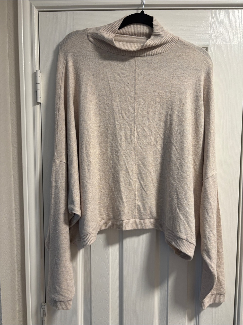 Lucky Brand XL Mock neck long sleeve beige viscose